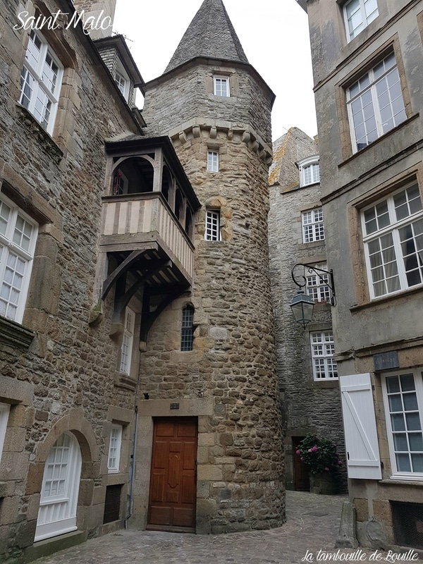 Cour-LaHoussaye-SaintMalo